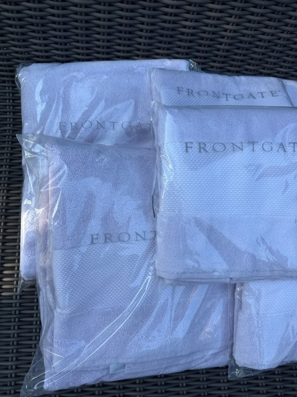 Frontgate Resort Towel Bundle - NWT
